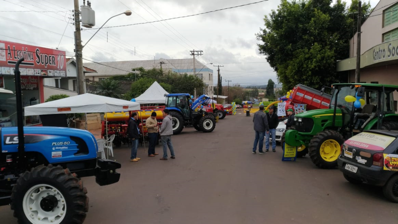 FEIRA DE MÁQUINAS AGRÍCOLAS